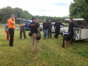 Teambesprechung Sprengstoffspürhunde Workshop